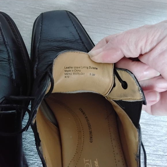 Elegant Black Size 9.5 Leather Men's Oxfords Pre Loved - Picture 9 of 12